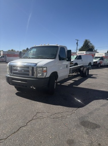 Used 2012 20 ' Cab and Chassis for sale