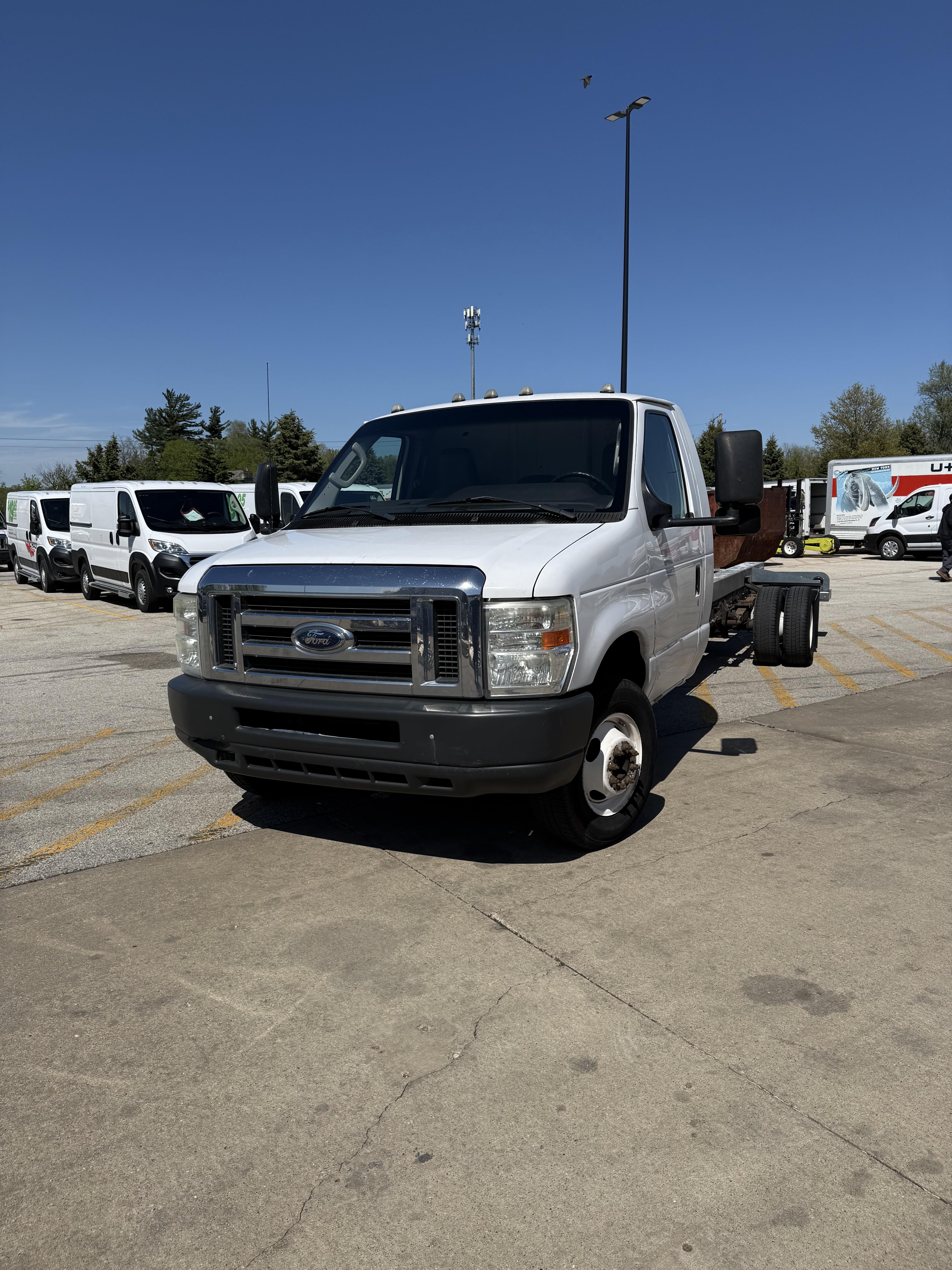 Used 2012 20 ' Cab and Chassis for sale