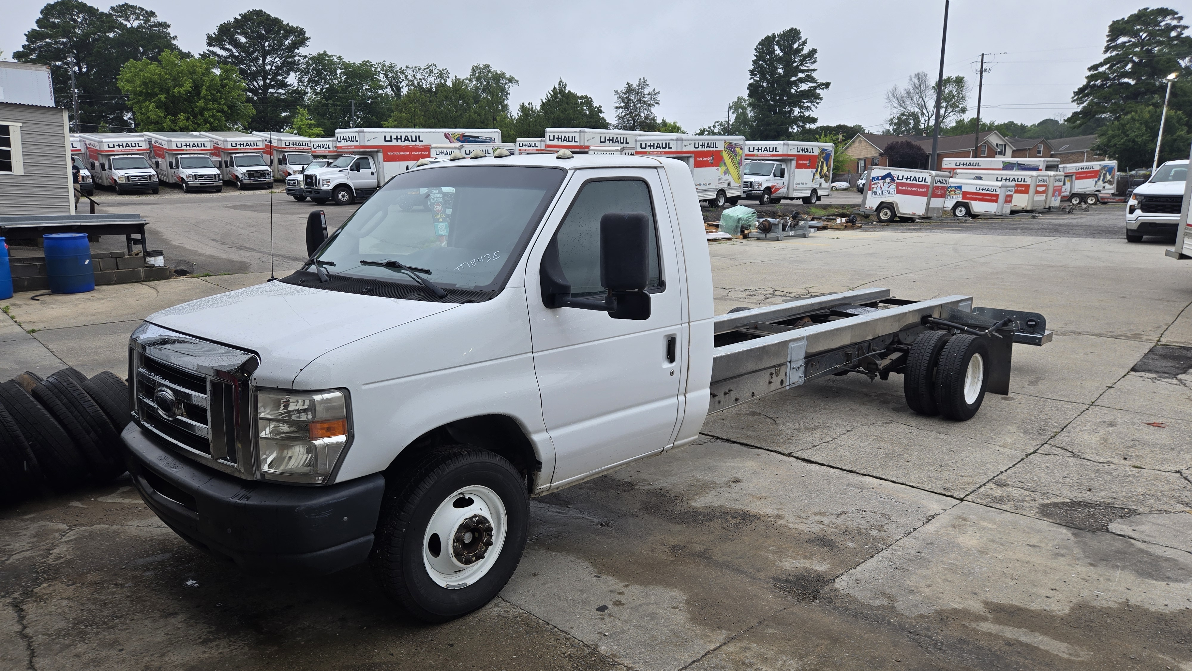 Used 2012 20 ' Cab and Chassis for sale