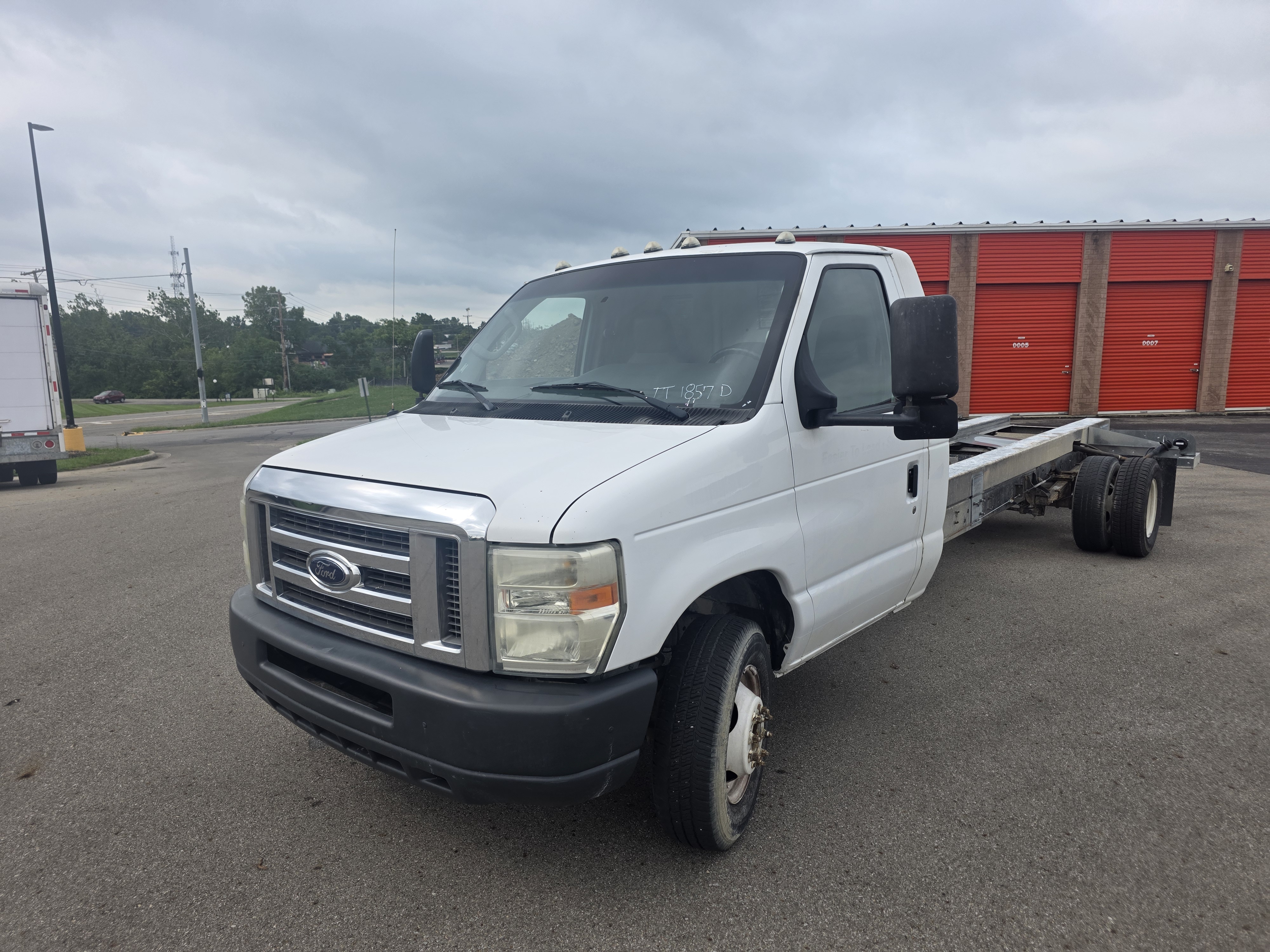 Used 2011 20 ' Cab and Chassis for sale