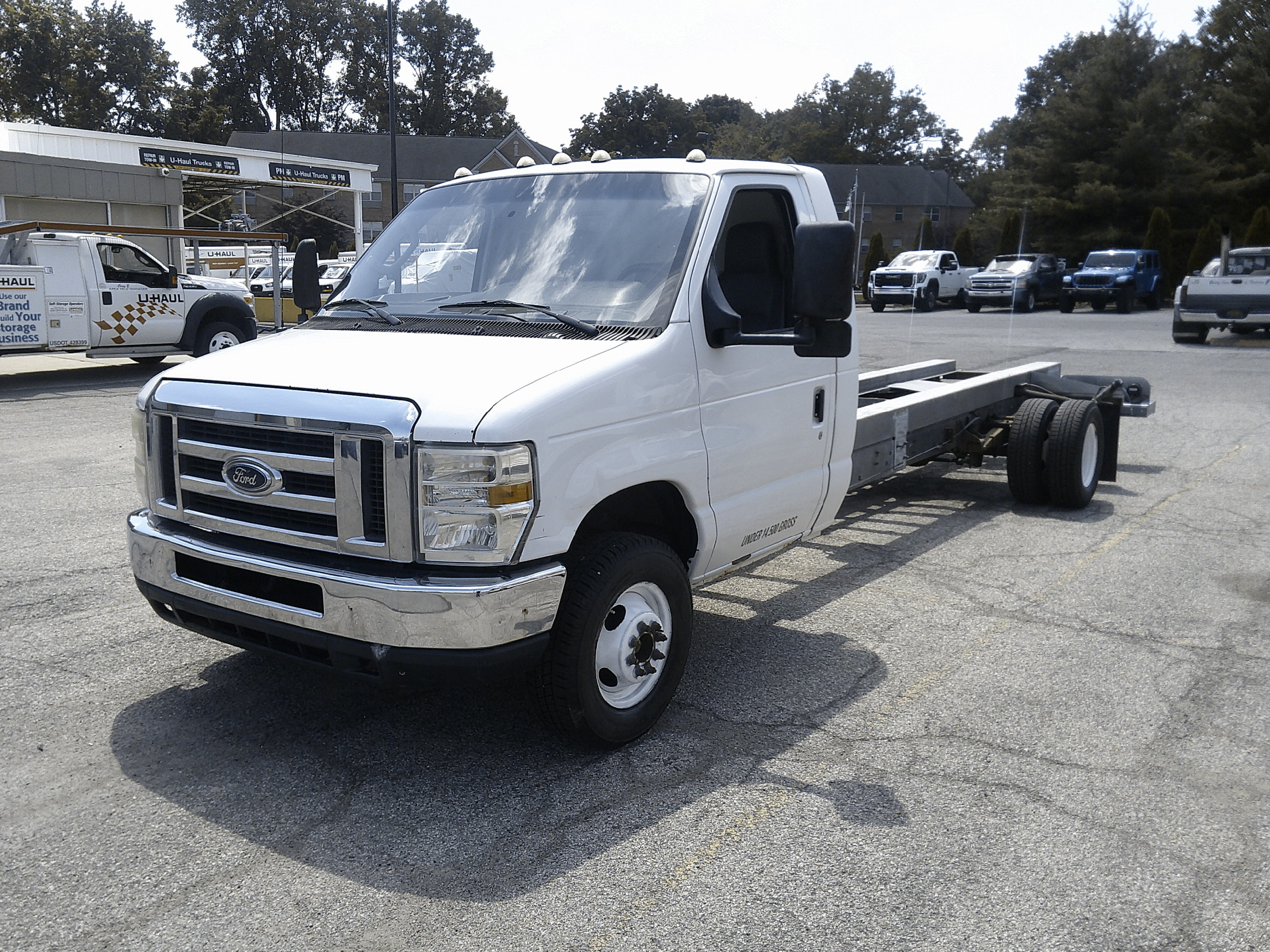 Used 2012 20 ' Cab and Chassis for sale