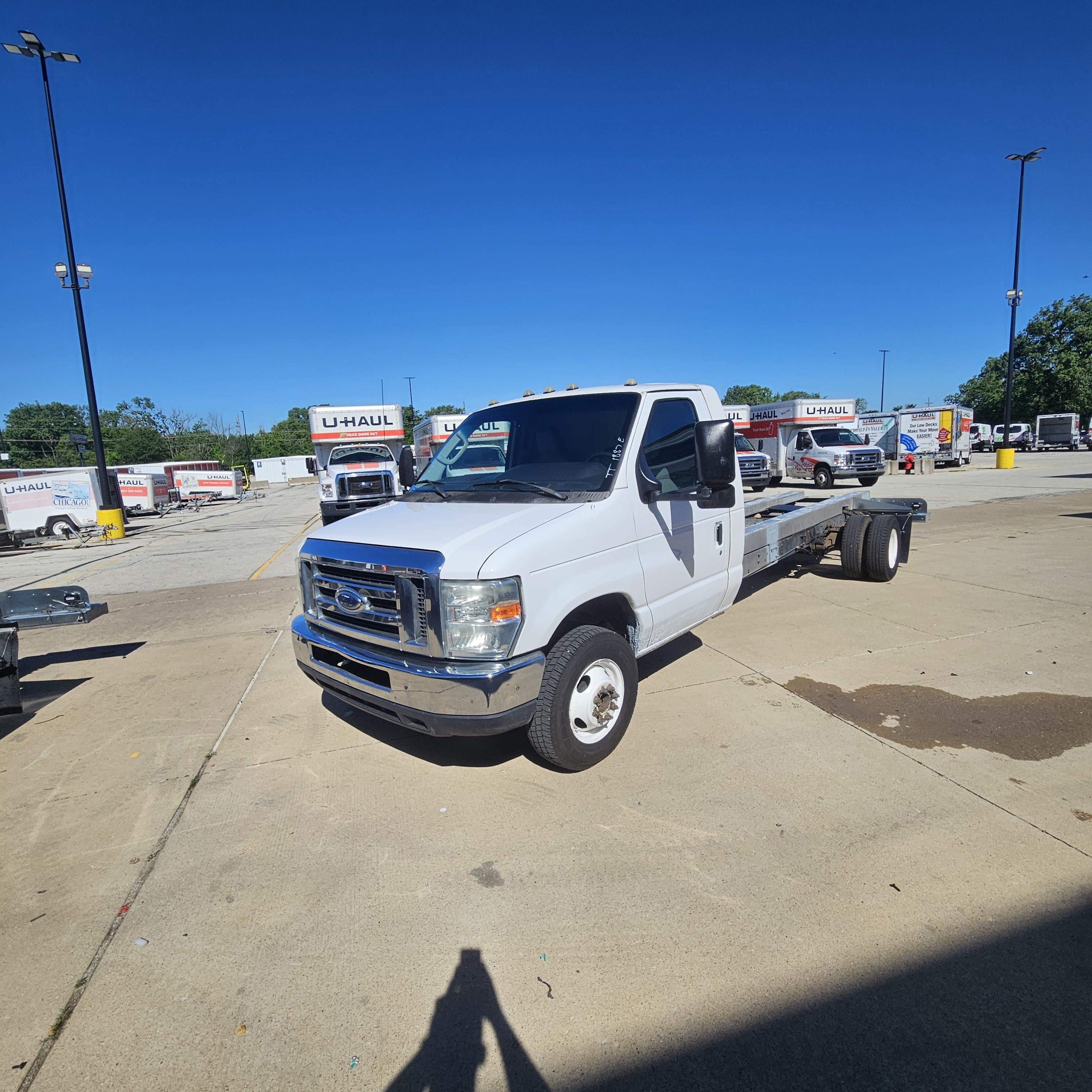 Used 2012 20 ' Cab and Chassis for sale