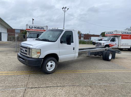Used 2011 20 ' Cab and Chassis for sale