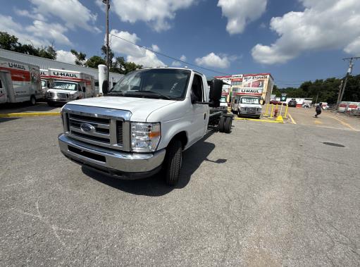 Used 2012 20 ' Cab and Chassis for sale