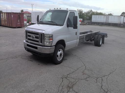 Used 2012 20 ' Cab and Chassis for sale