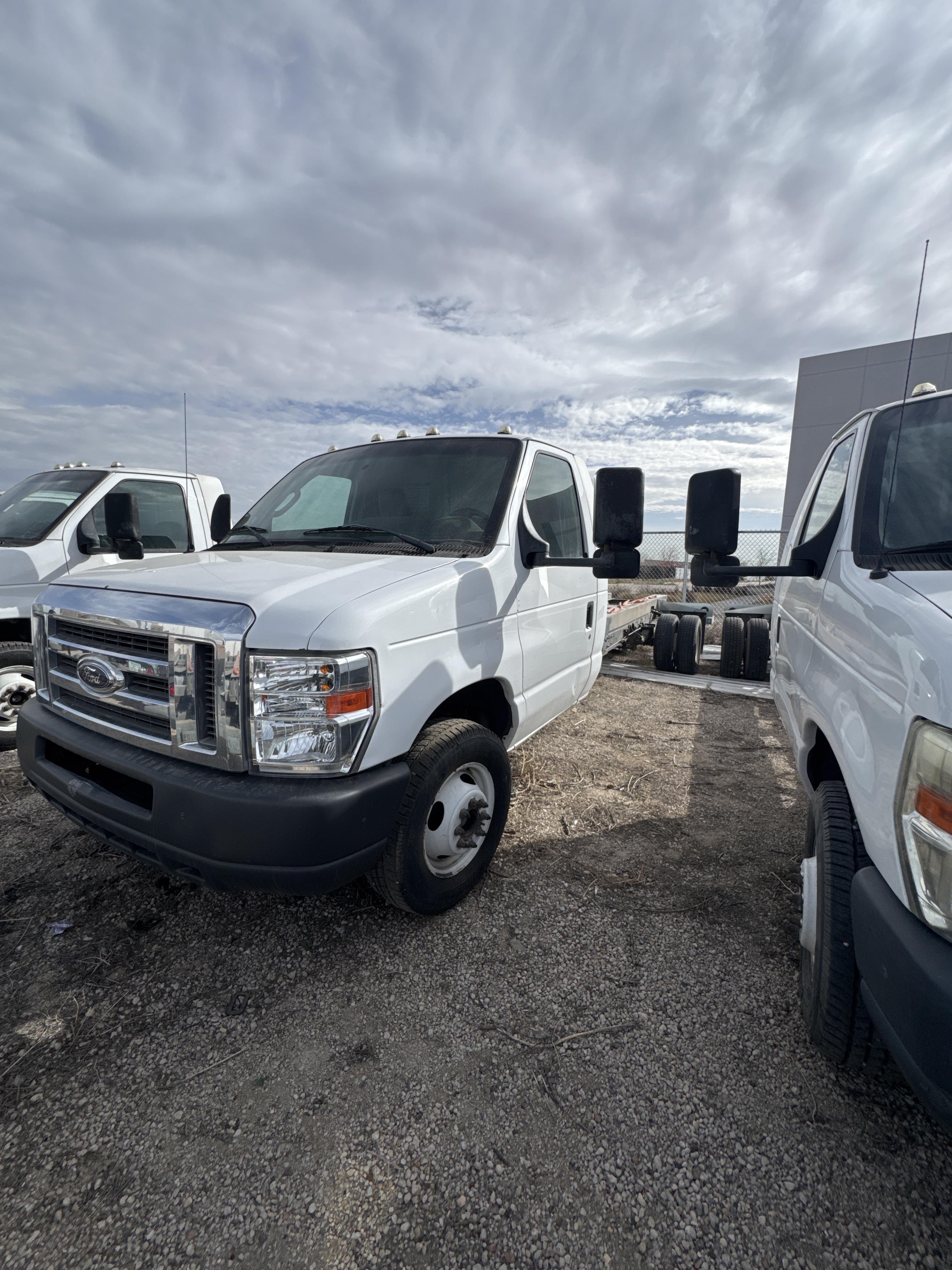 Used 2011 20 ' Cab and Chassis for sale