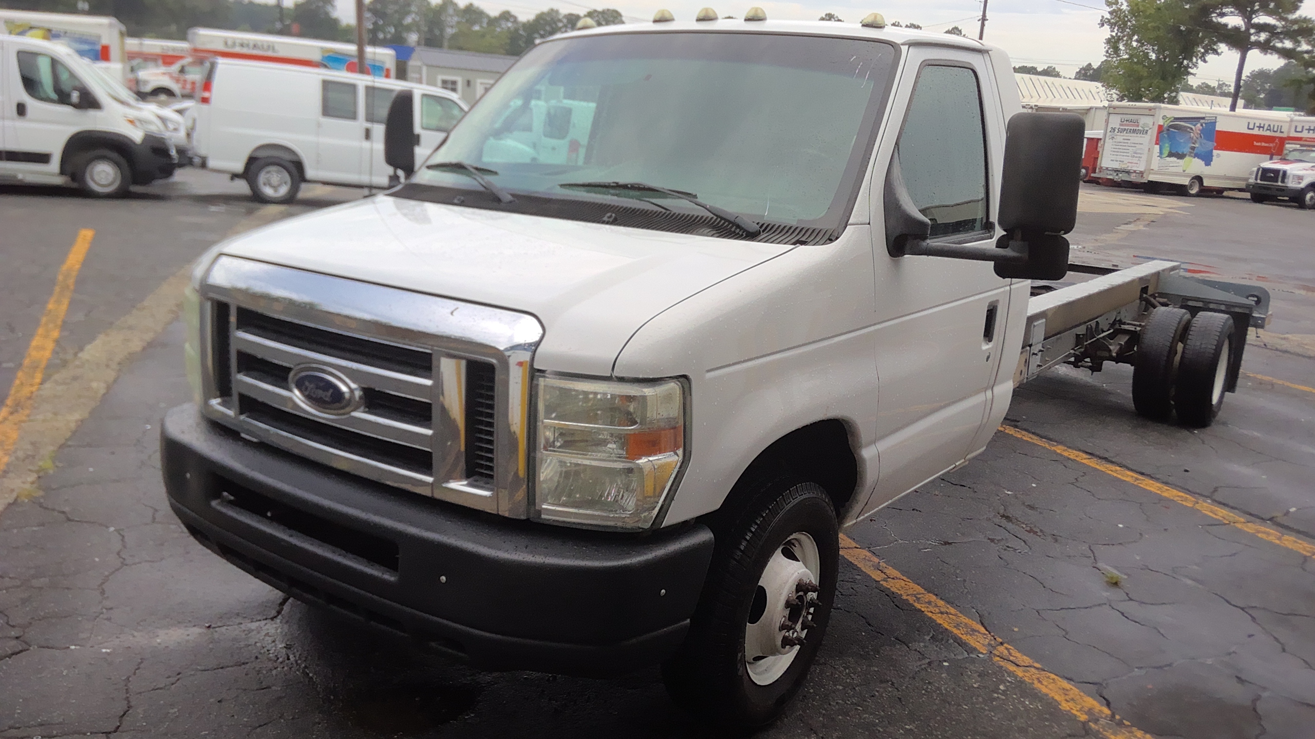 Used 2012 20 ' Cab and Chassis for sale