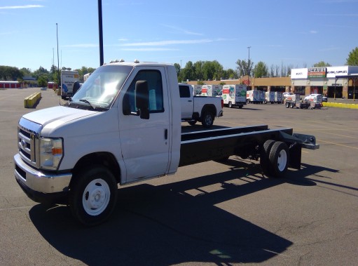 Used 2011 20 ' Cab and Chassis for sale
