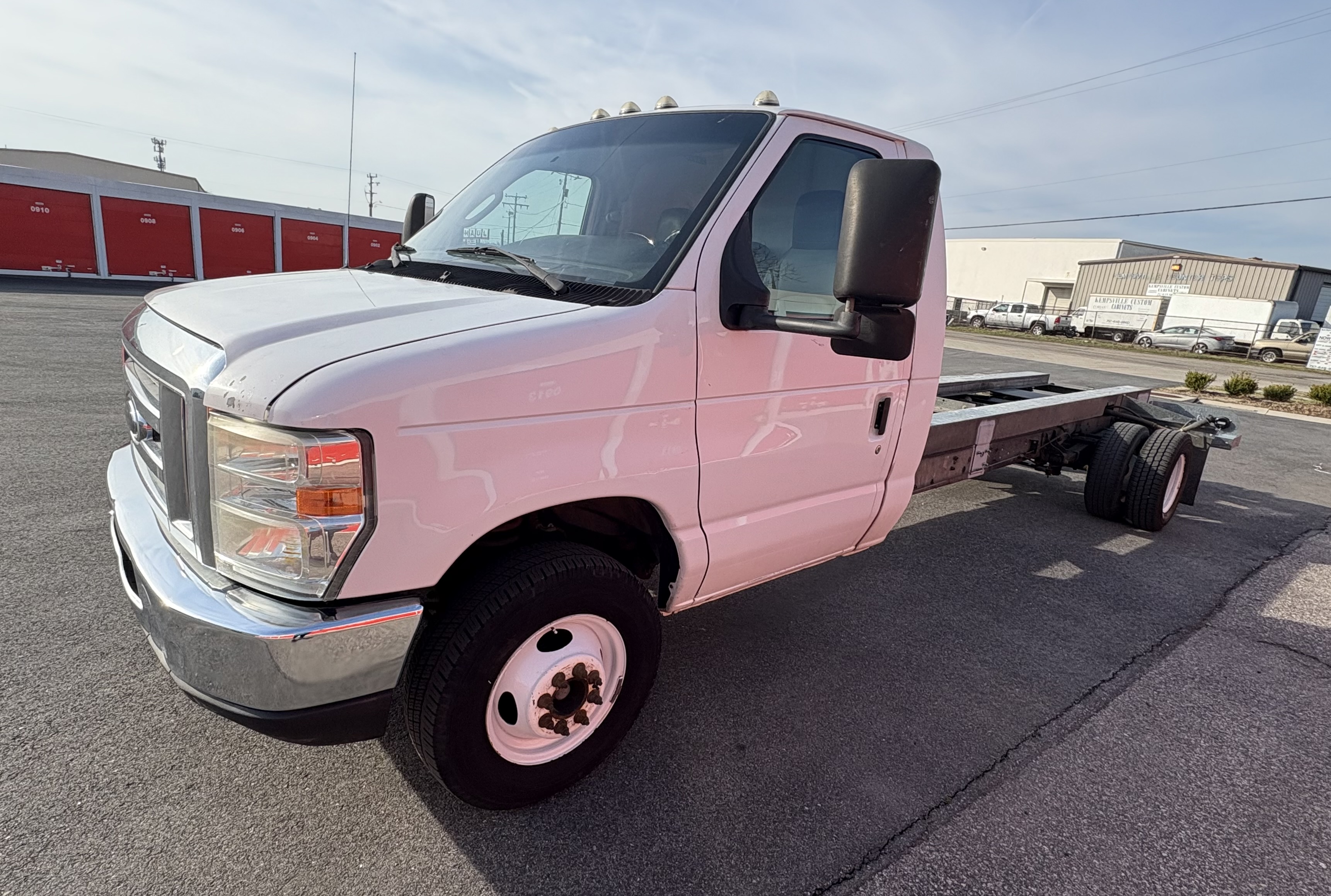 Used 2011 20 ' Cab and Chassis for sale