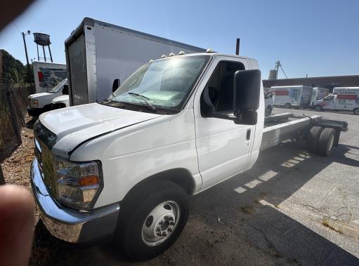 Used 2012 20 ' Cab and Chassis for sale