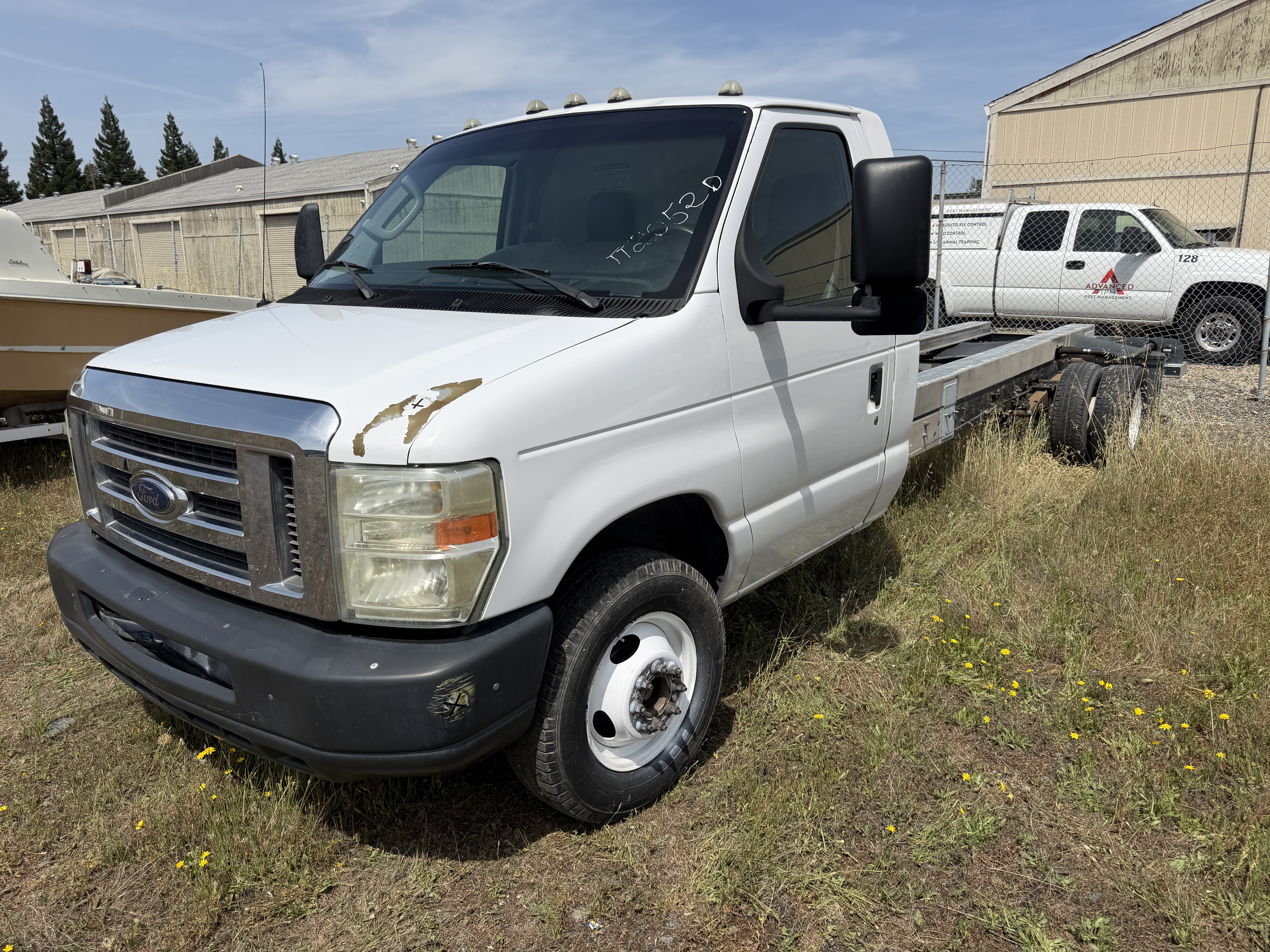 Used 2011 20 ' Cab and Chassis for sale