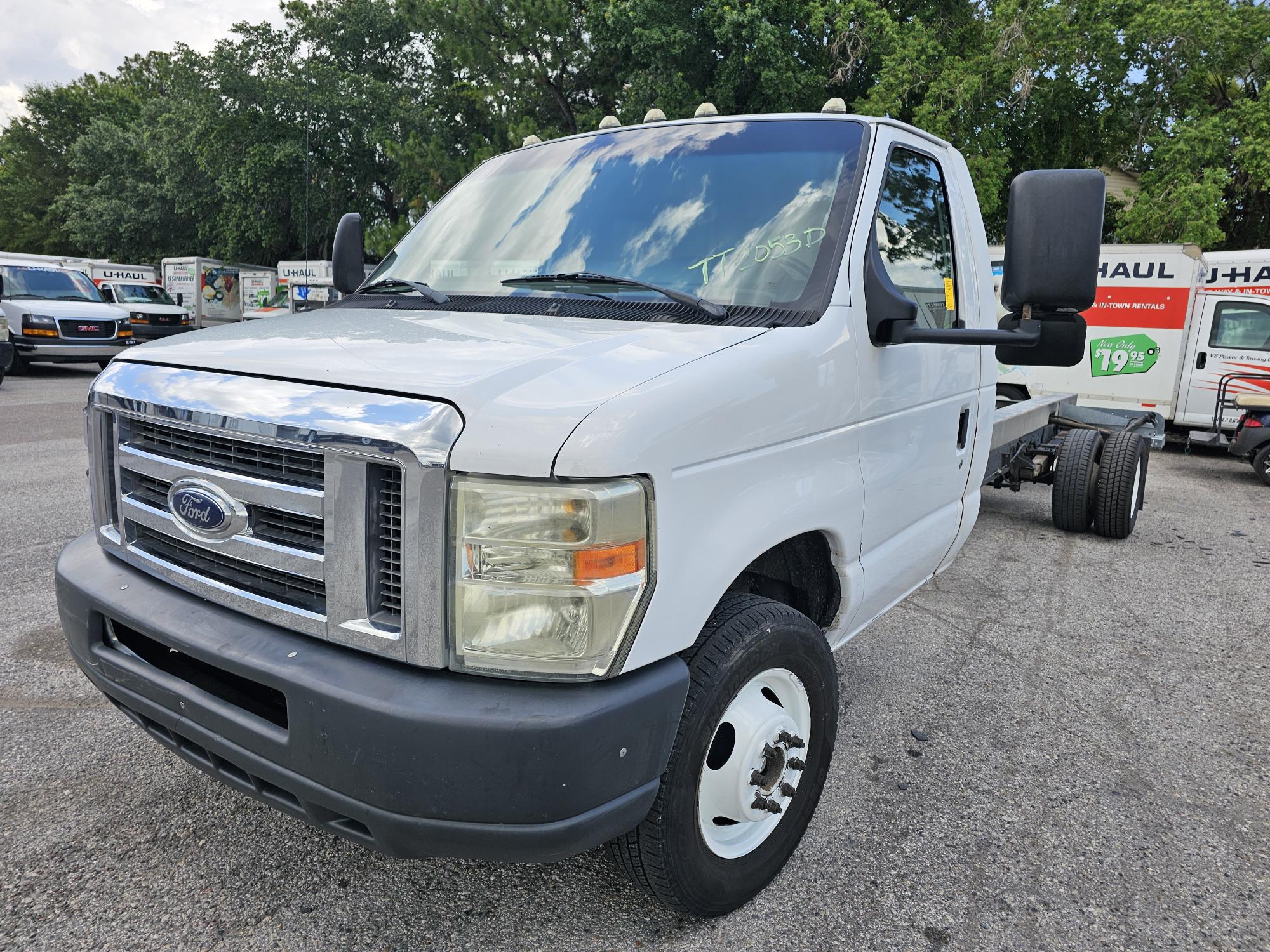 Used 2011 20 ' Cab and Chassis for sale
