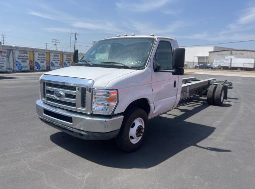 Used 2011 20 ' Cab and Chassis for sale
