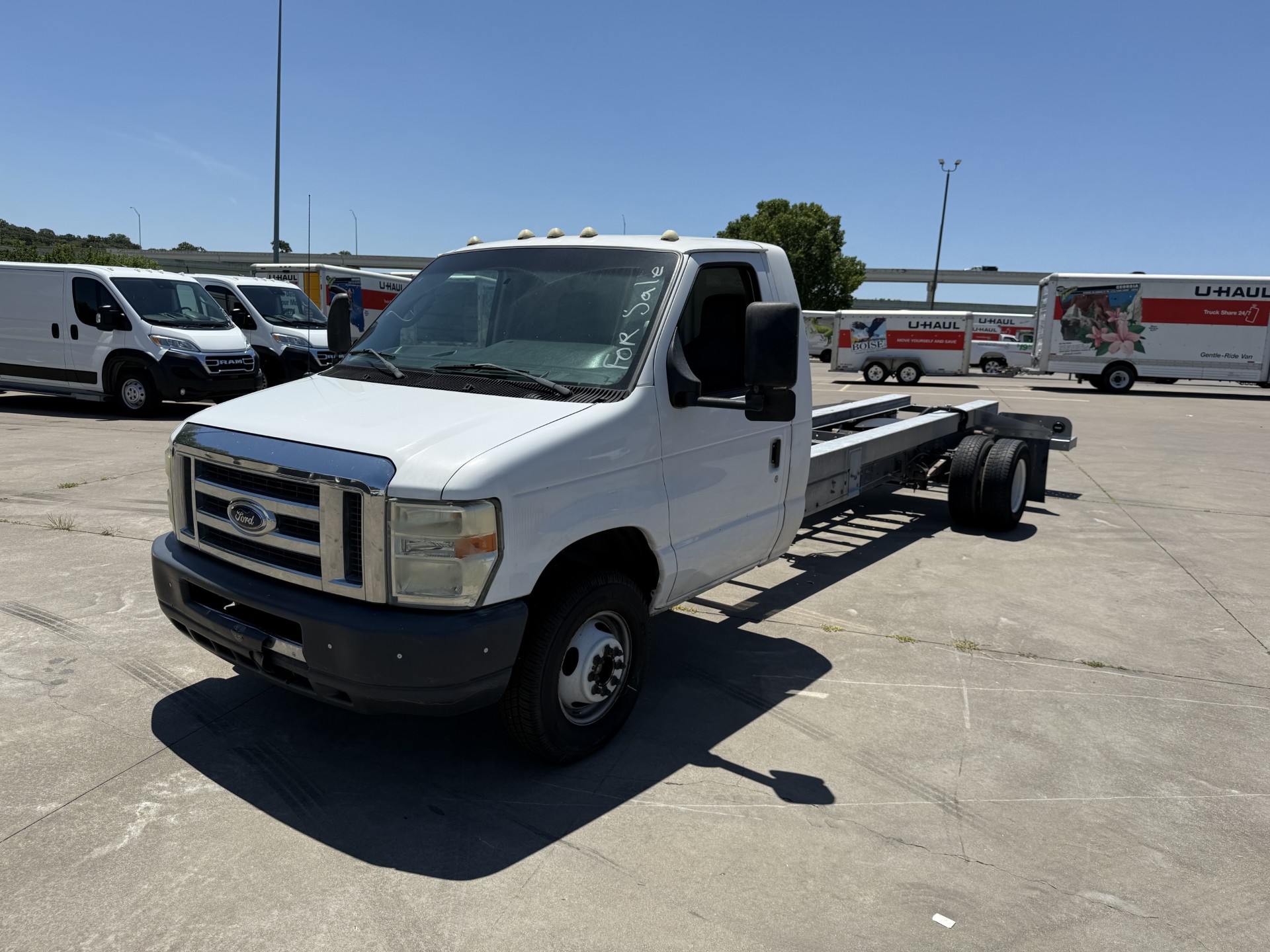 Used 2011 20 ' Cab and Chassis for sale