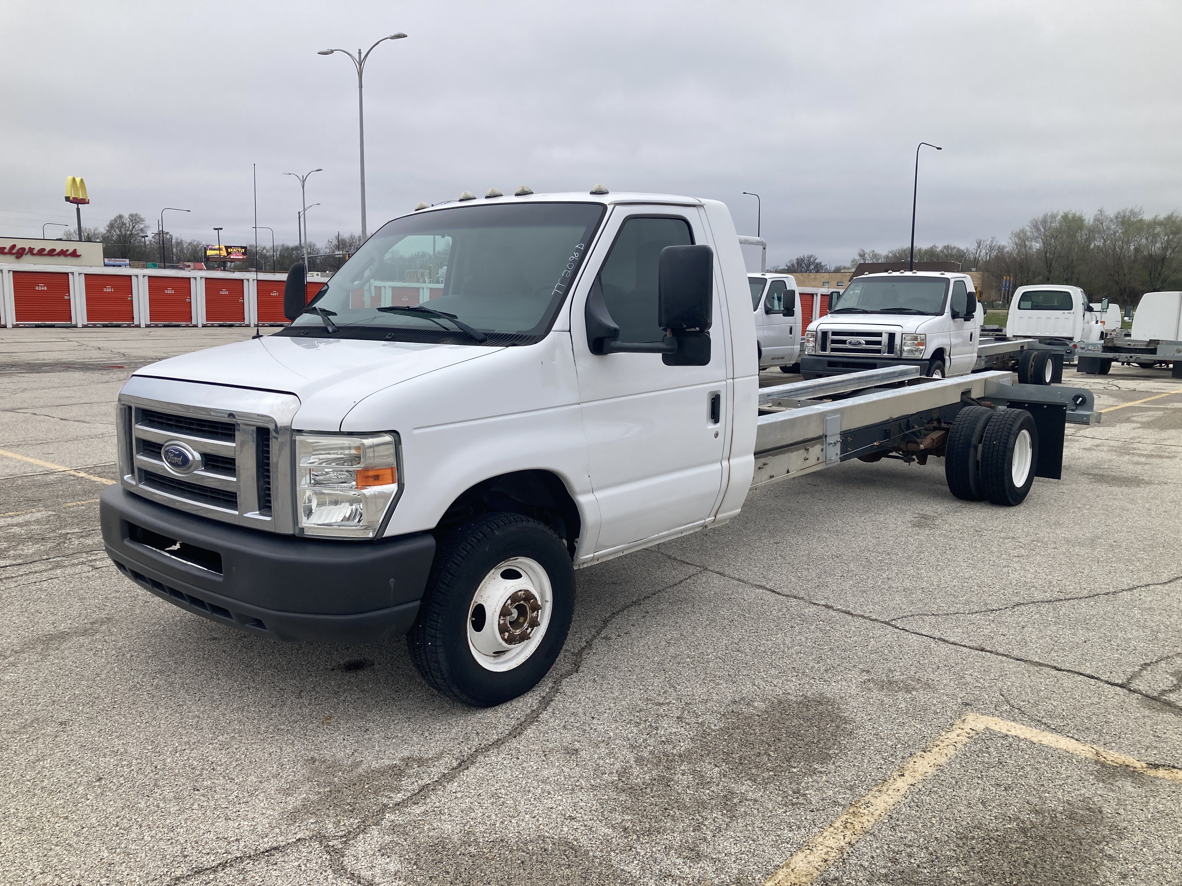 Used 2011 20 ' Cab and Chassis for sale