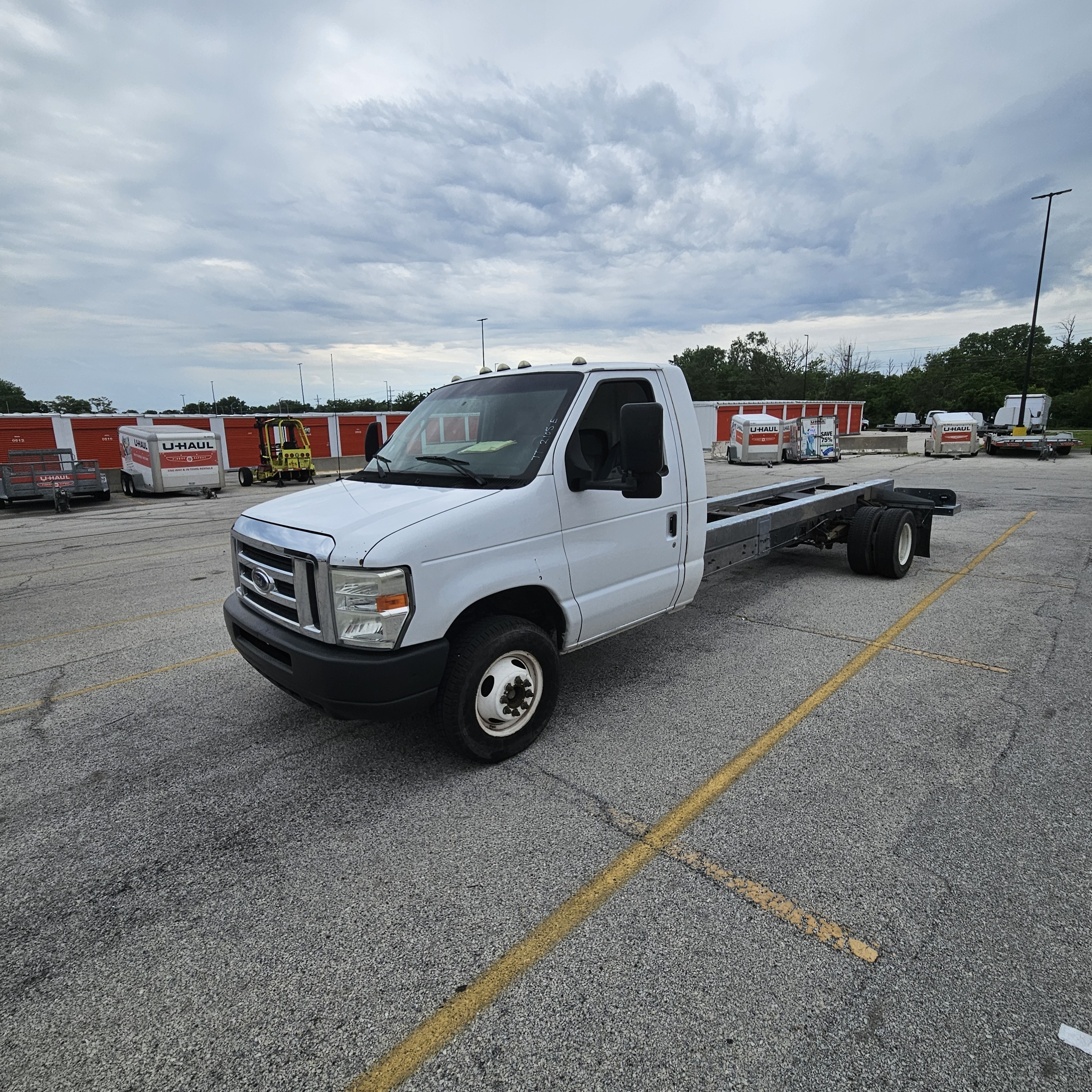 Used 2012 20 ' Cab and Chassis for sale