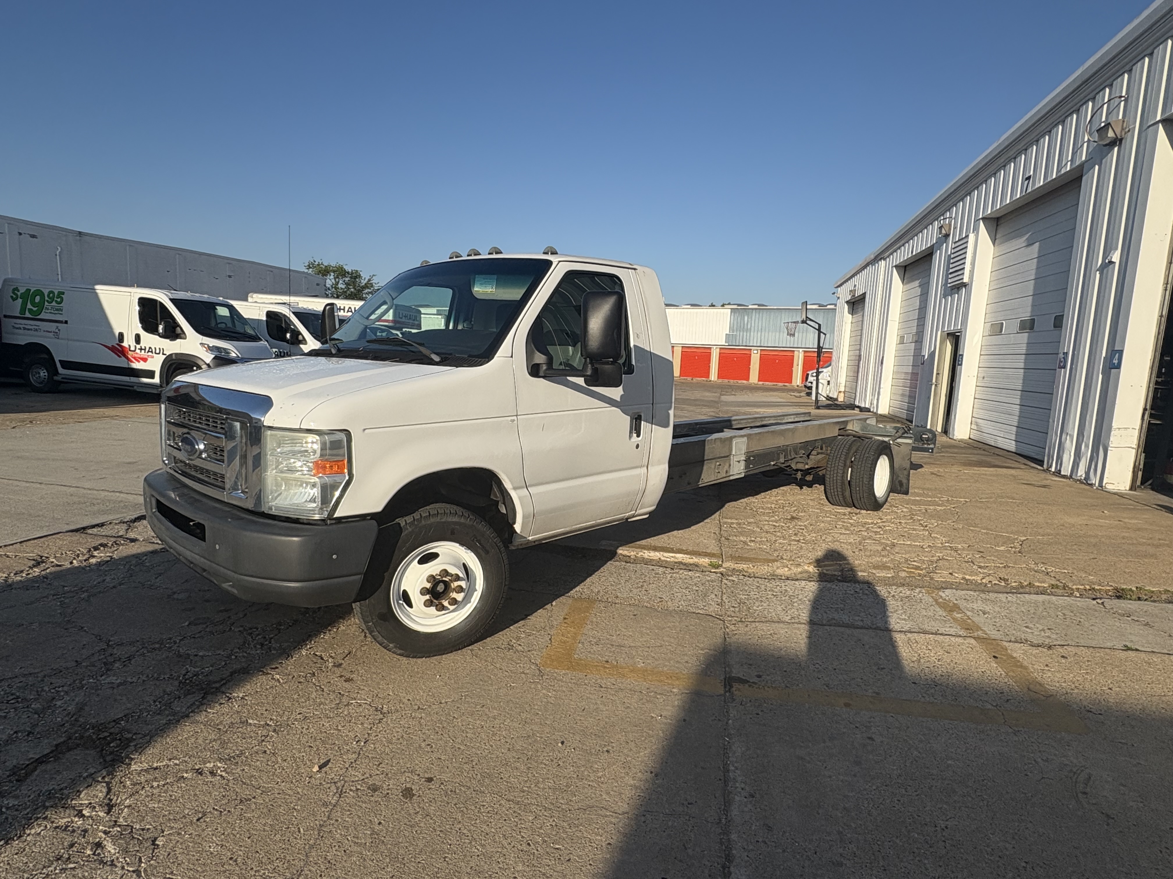 Used 2011 20 ' Cab and Chassis for sale