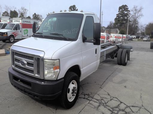Used 2011 20 ' Cab and Chassis for sale