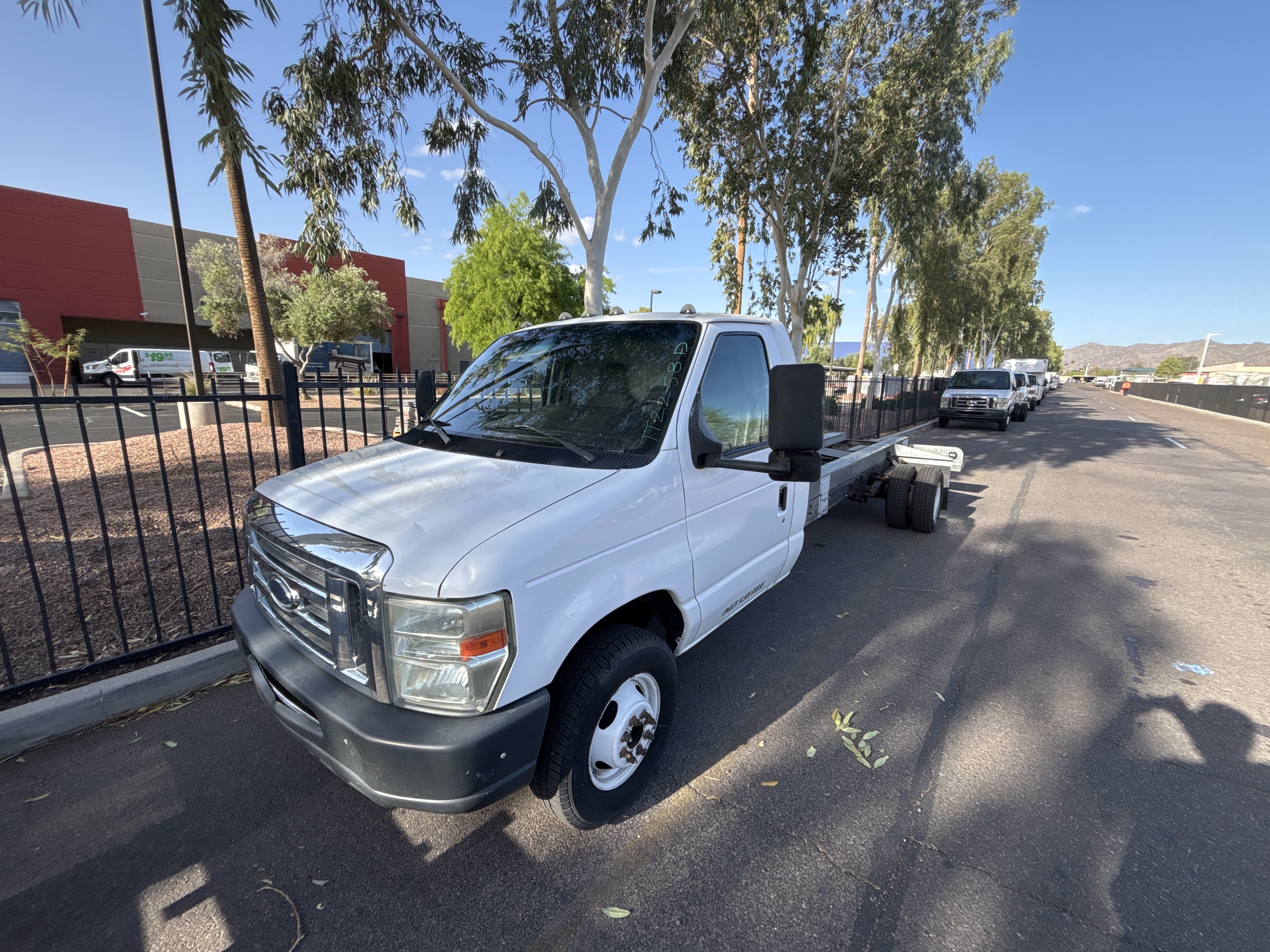 Used 2011 20 ' Cab and Chassis for sale