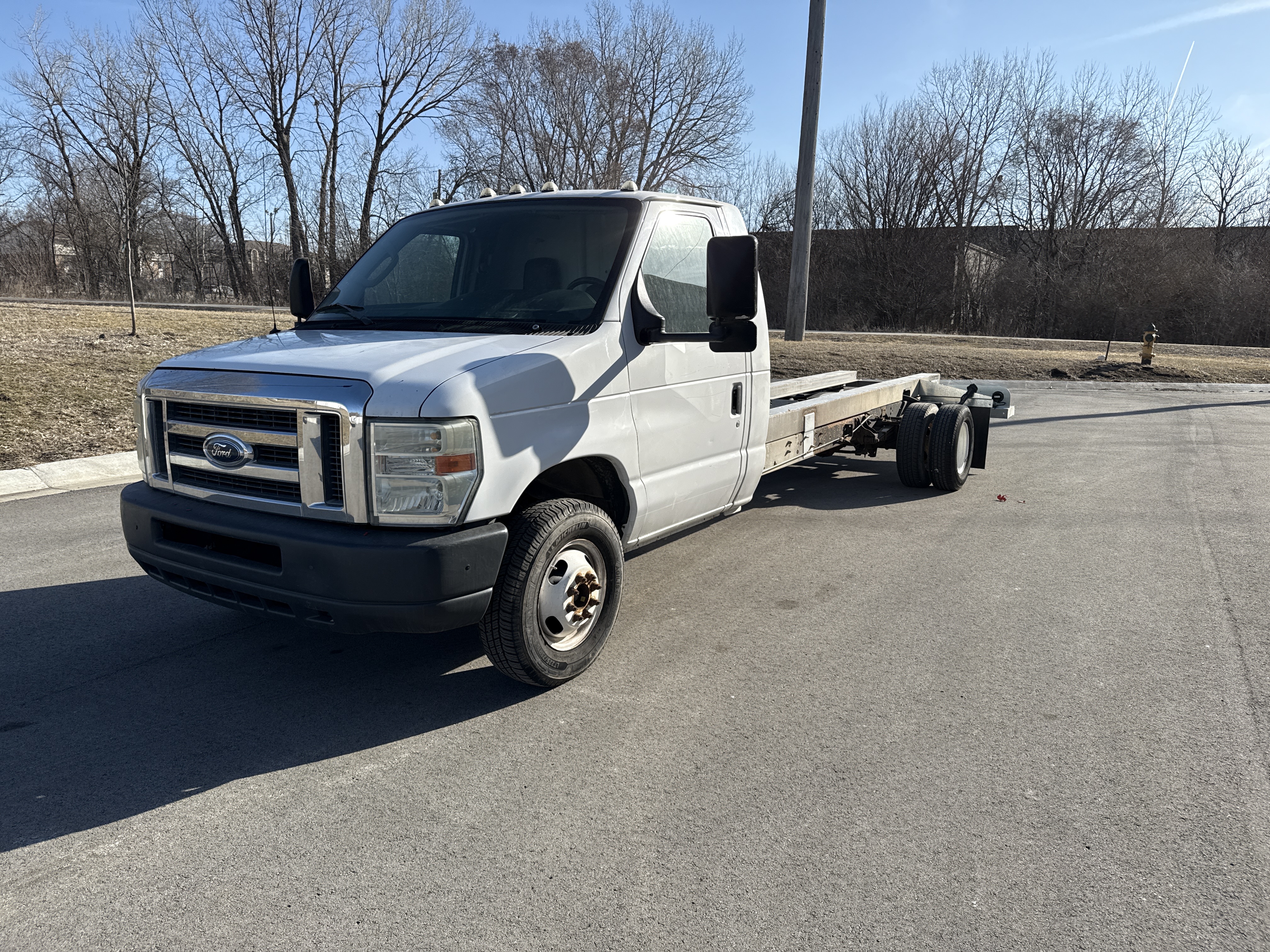 Used 2011 20 ' Cab and Chassis for sale