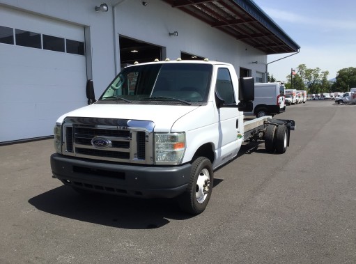 Used 2011 20 ' Cab and Chassis for sale