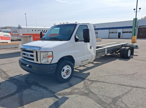 Used 2012 20 ' Cab and Chassis for sale