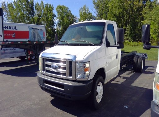 Used 2011 20 ' Cab and Chassis for sale
