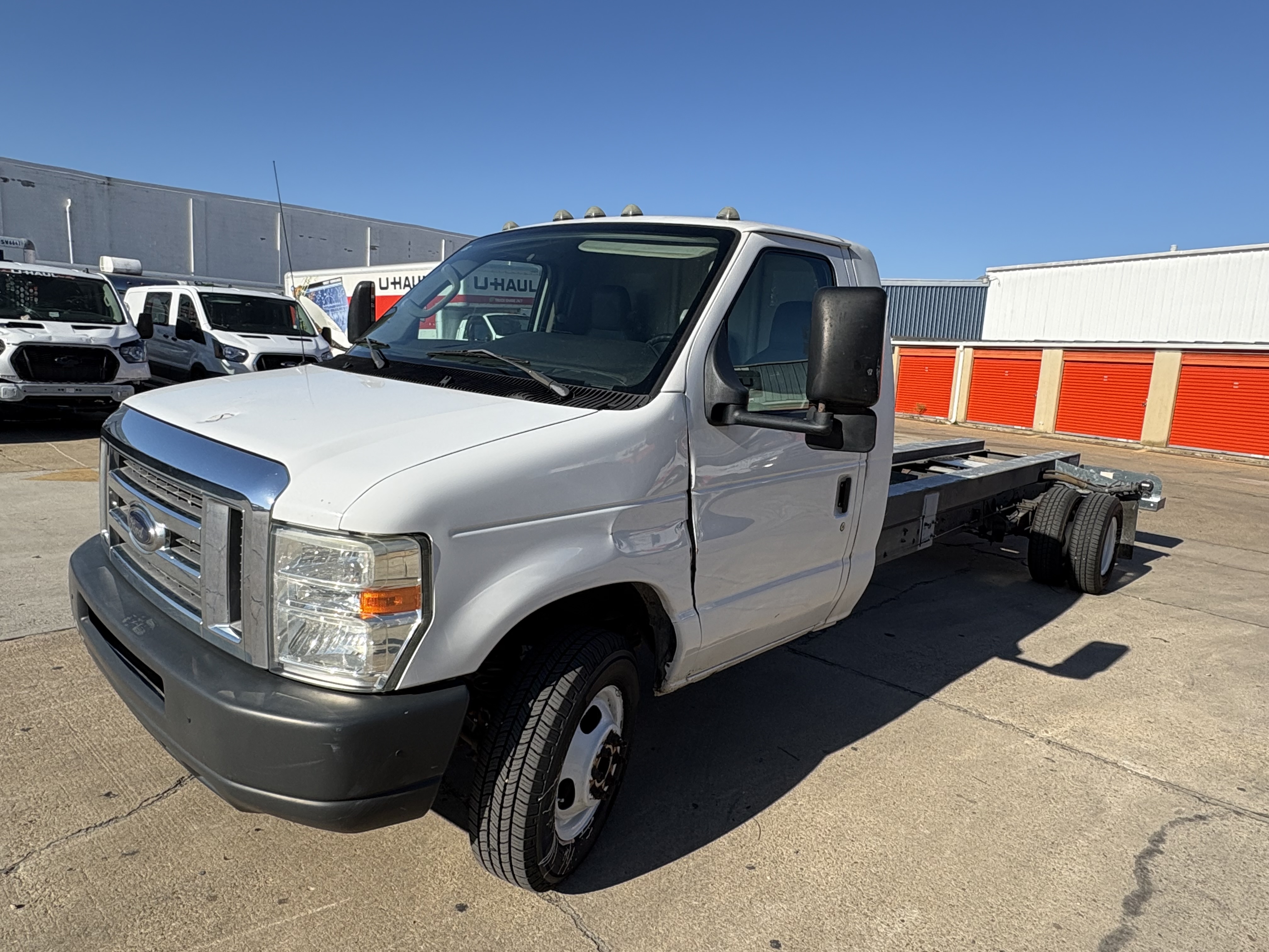 Used 2011 20 ' Cab and Chassis for sale