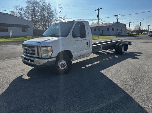 Used 2011 20 ' Cab and Chassis for sale
