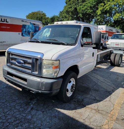 Used 2011 20 ' Cab and Chassis for sale