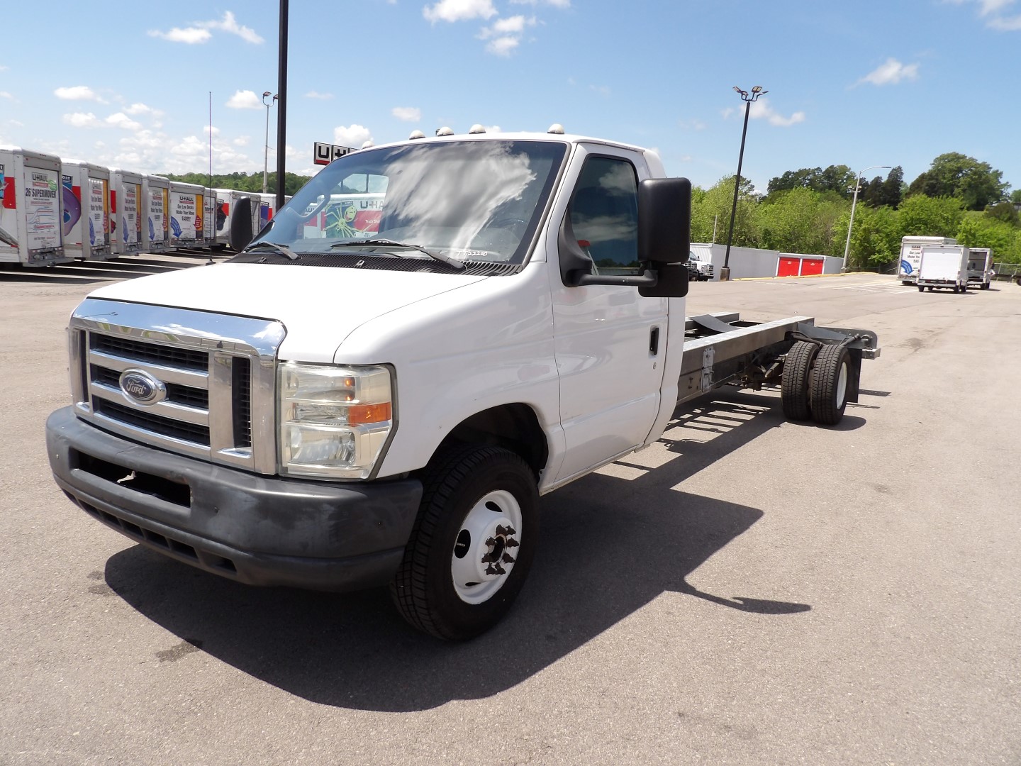 Used 2011 20 ' Cab and Chassis for sale