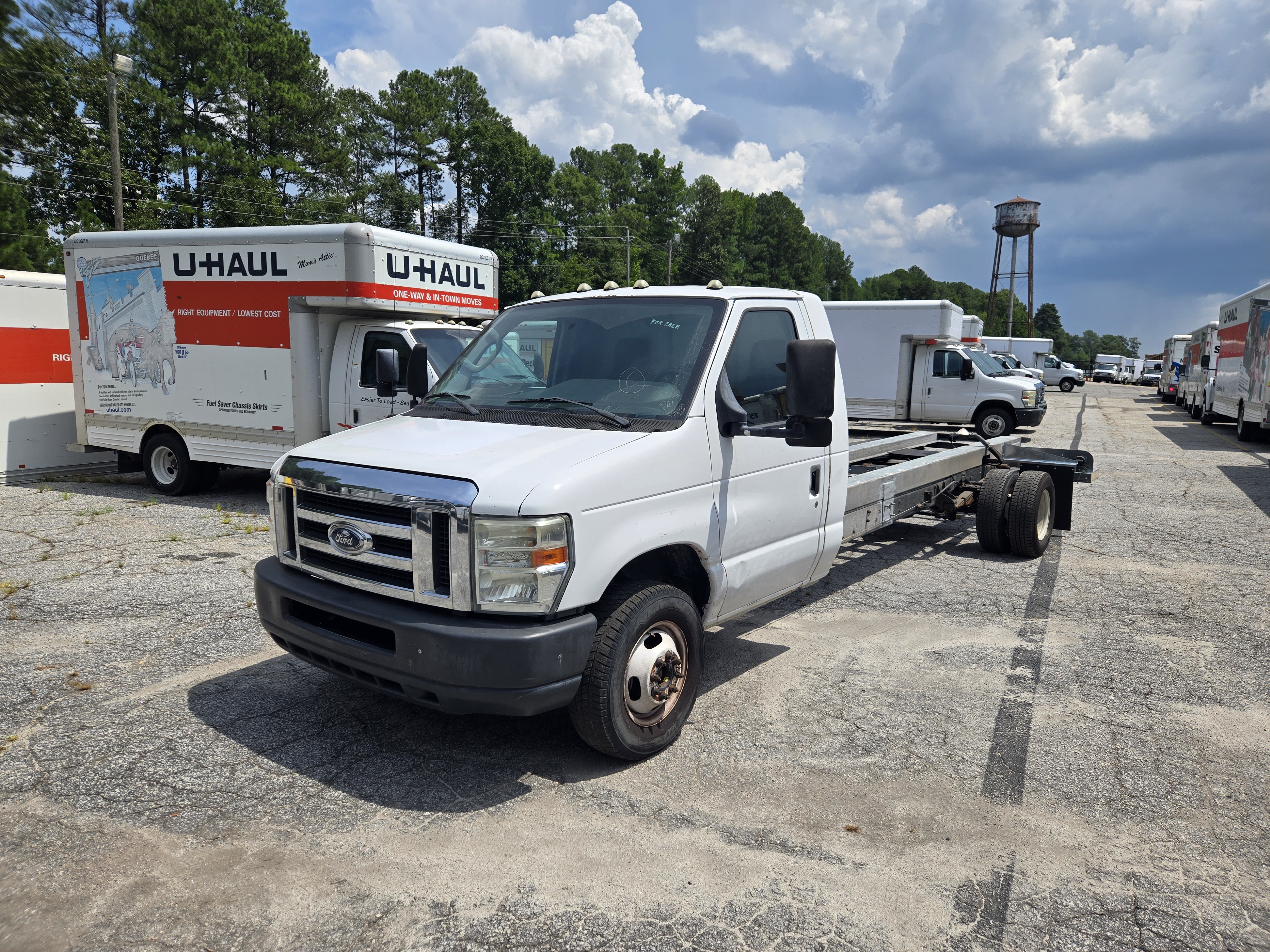 Used 2012 20 ' Cab and Chassis for sale