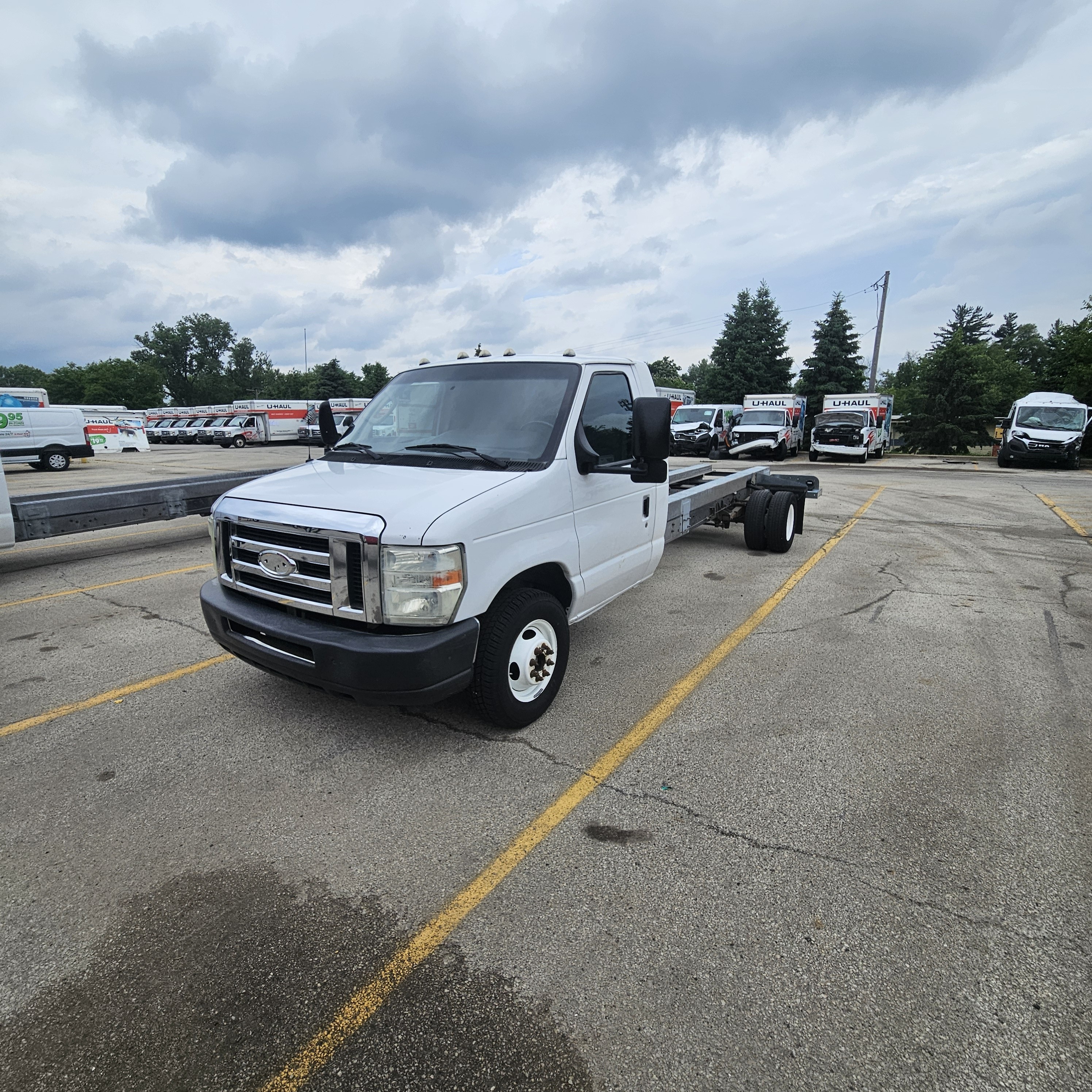Used 2012 20 ' Cab and Chassis for sale