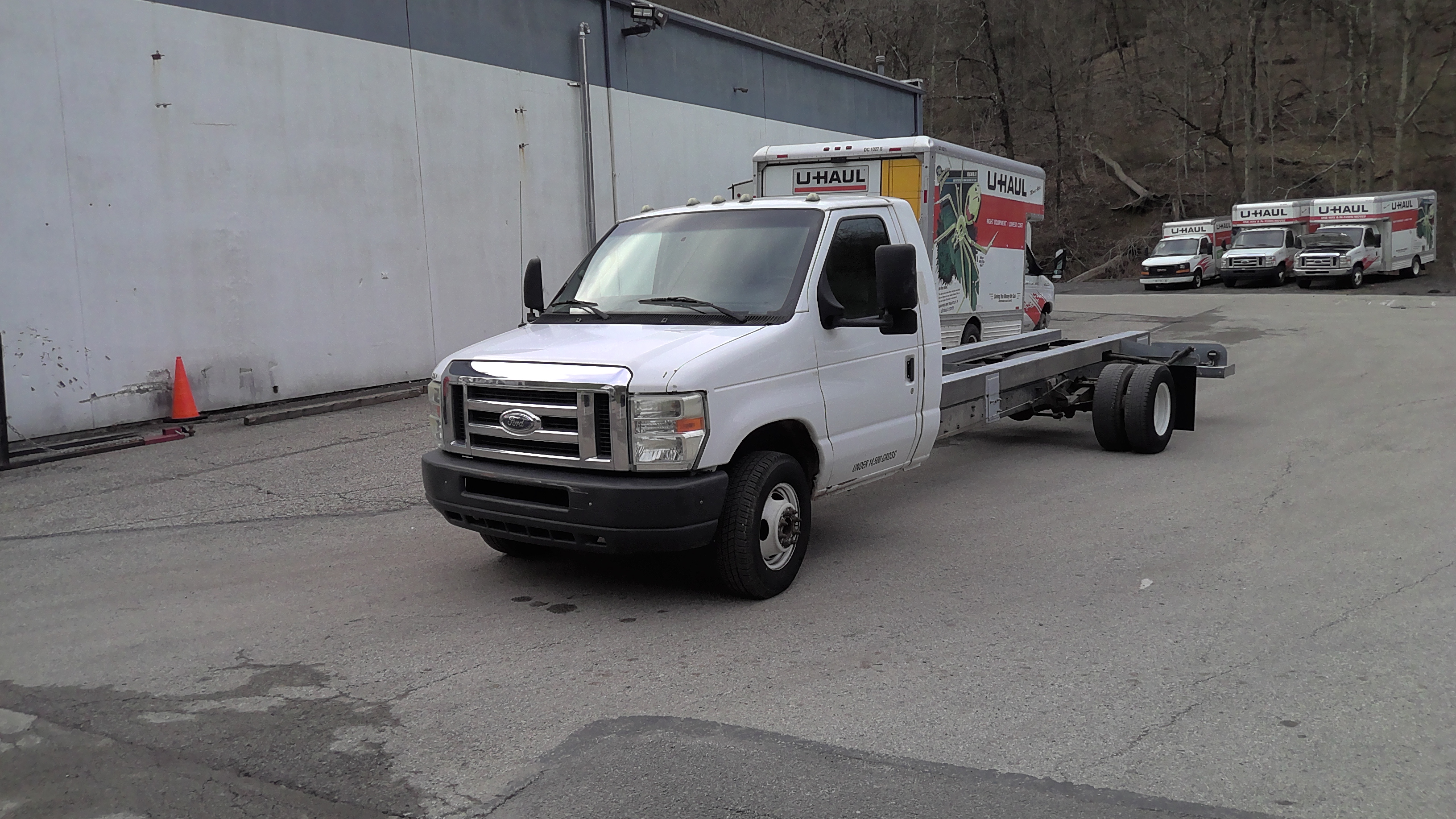 Used 2012 20 ' Cab and Chassis for sale