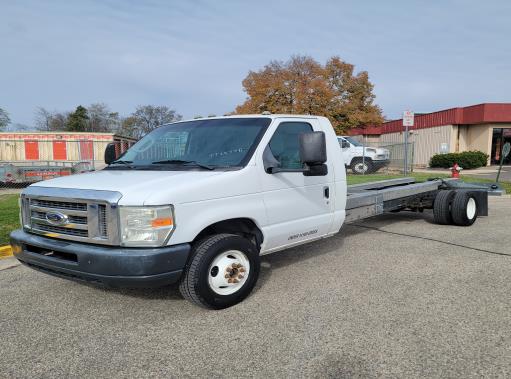 Used 2011 20 ' Cab and Chassis for sale