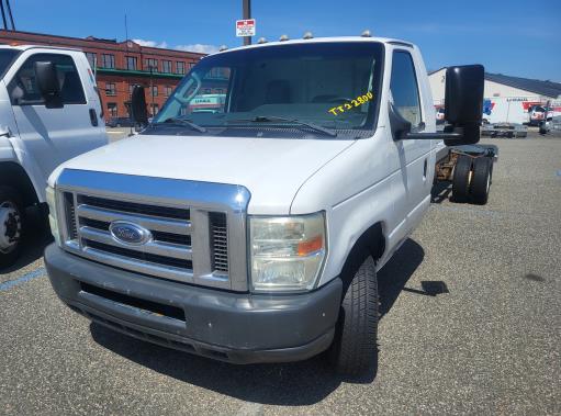 Used 2011 20 ' Cab and Chassis for sale