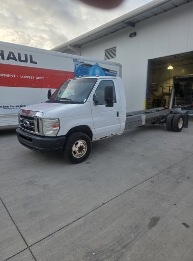 Used 2012 20 ' Cab and Chassis for sale