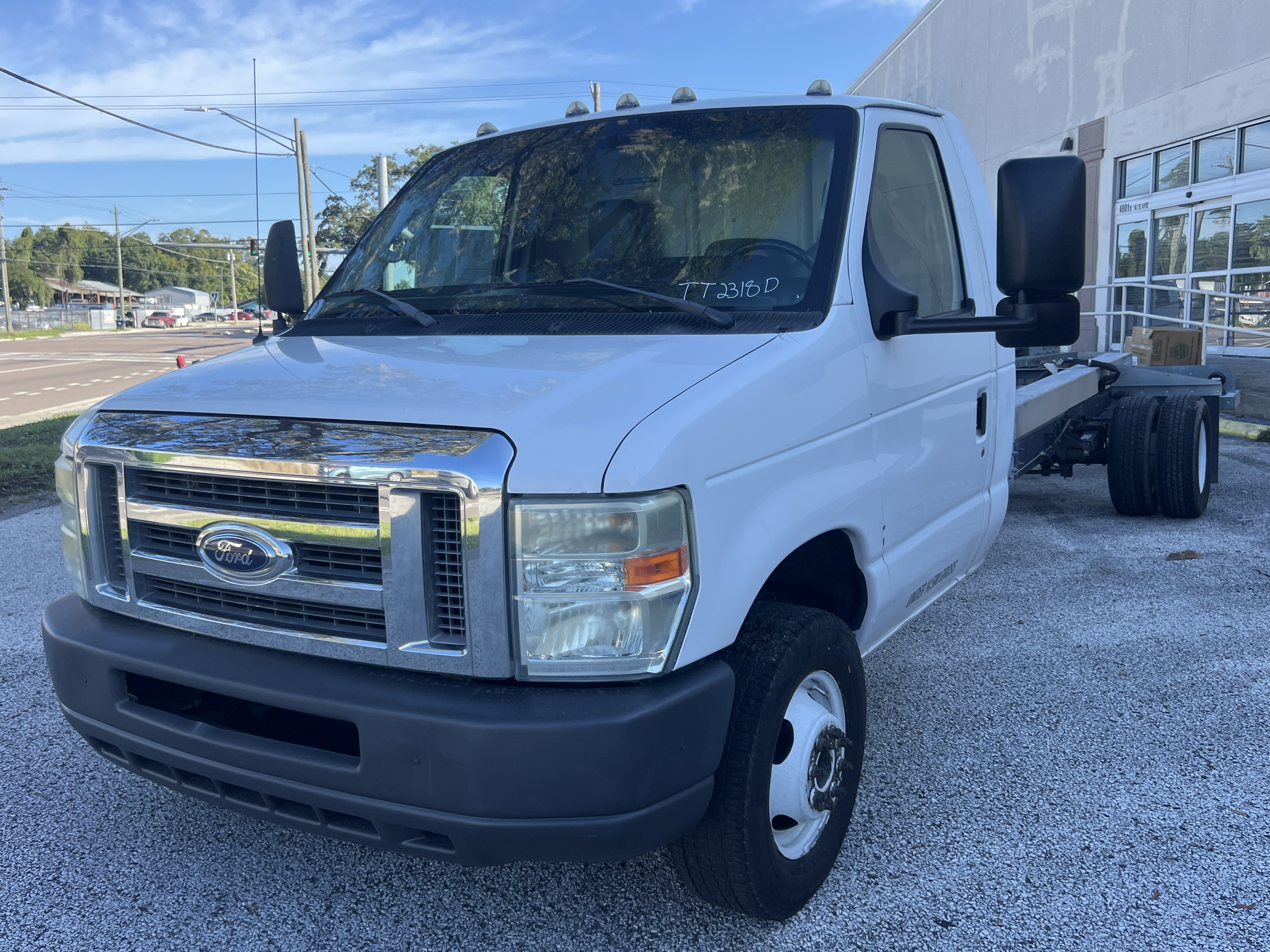 Used 2011 20 ' Cab and Chassis for sale