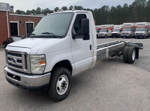 Used 2011 20 ' Cab and Chassis for sale