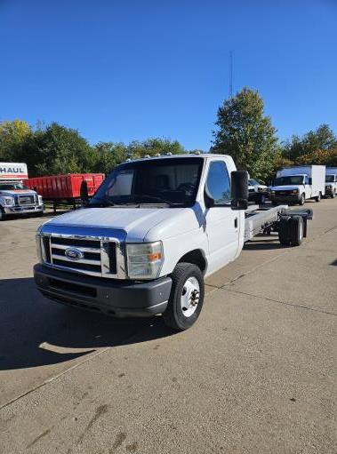 Used 2011 20 ' Cab and Chassis for sale