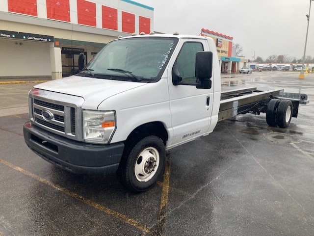 Used 2011 20 ' Cab and Chassis for sale