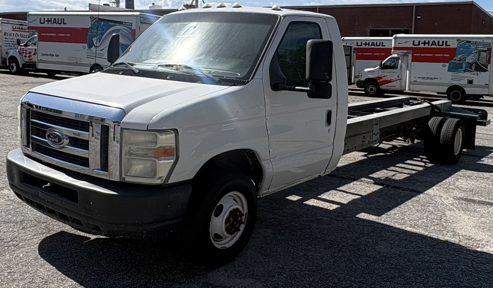 Used 2011 20 ' Cab and Chassis for sale