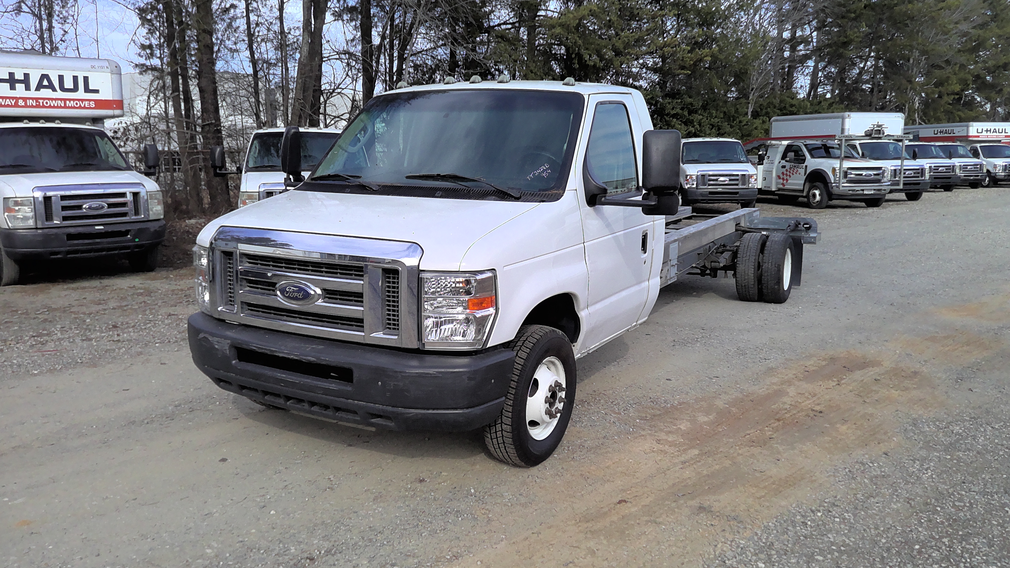 Used 2011 20 ' Cab and Chassis for sale