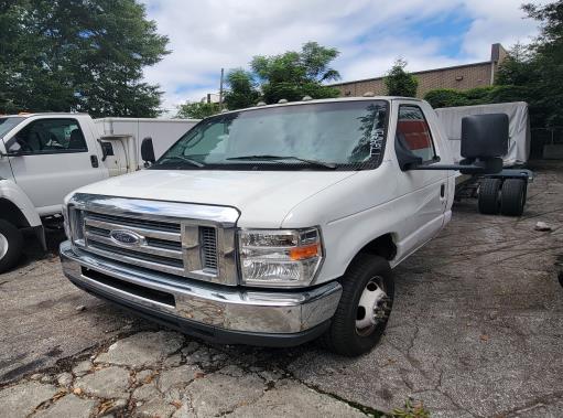 Used 2011 20 ' Cab and Chassis for sale