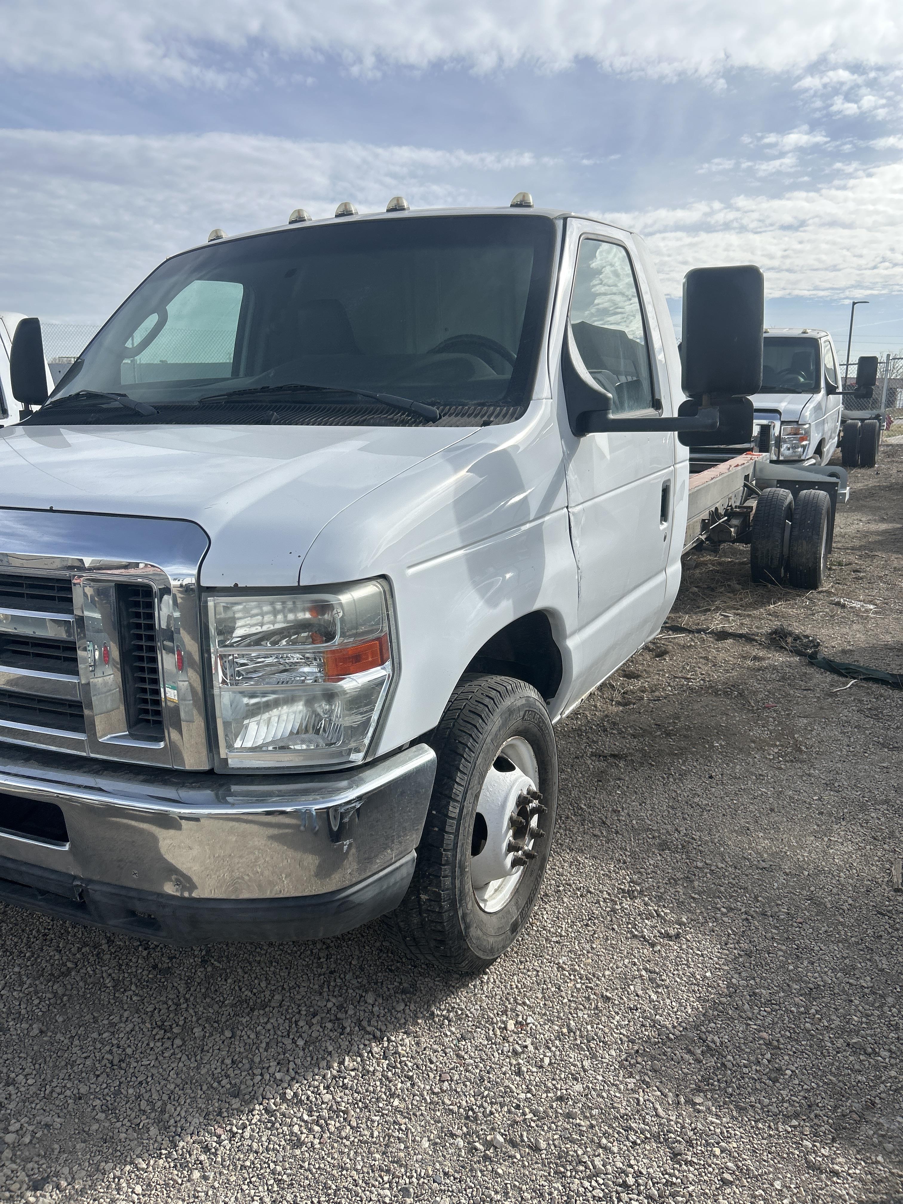 Used 2011 20 ' Cab and Chassis for sale