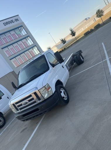 Used 2011 20 ' Cab and Chassis for sale