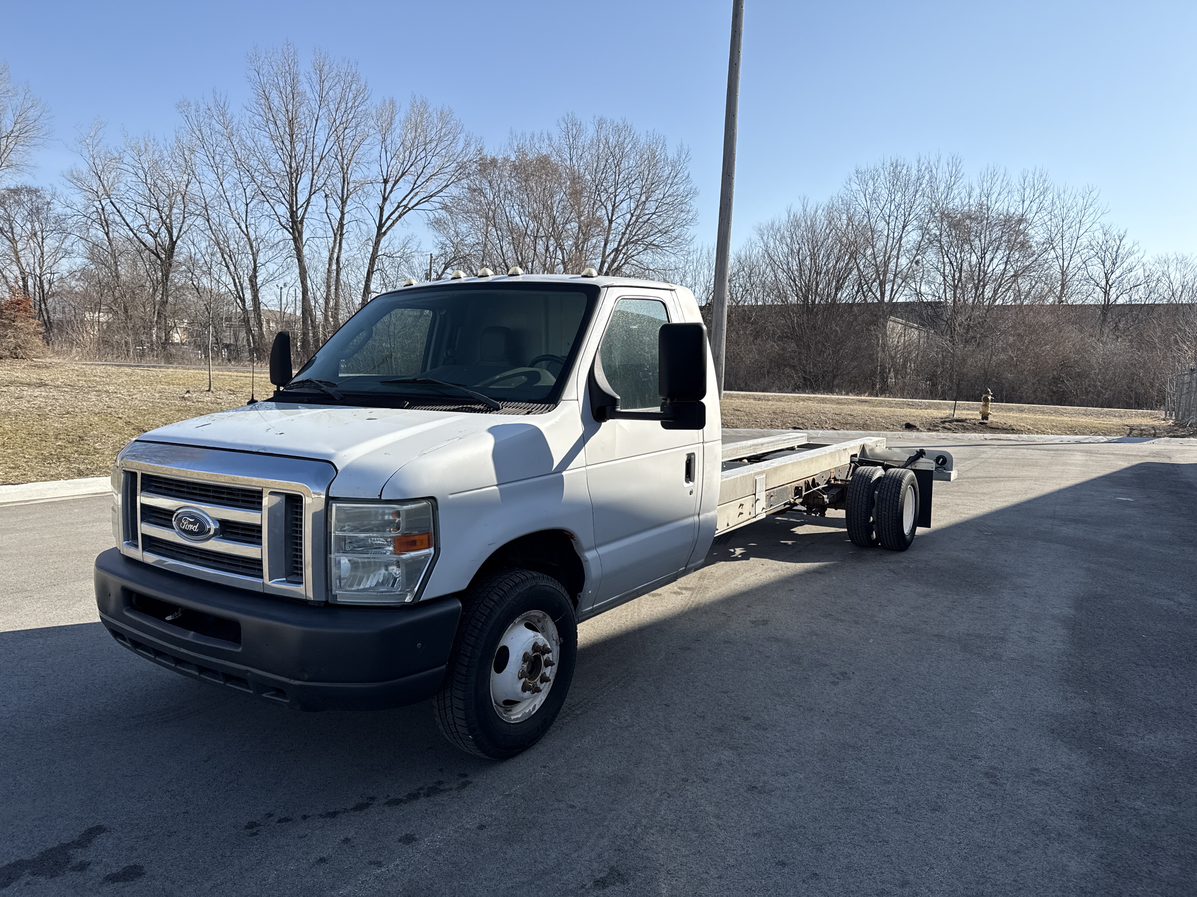 Used 2011 20 ' Cab and Chassis for sale