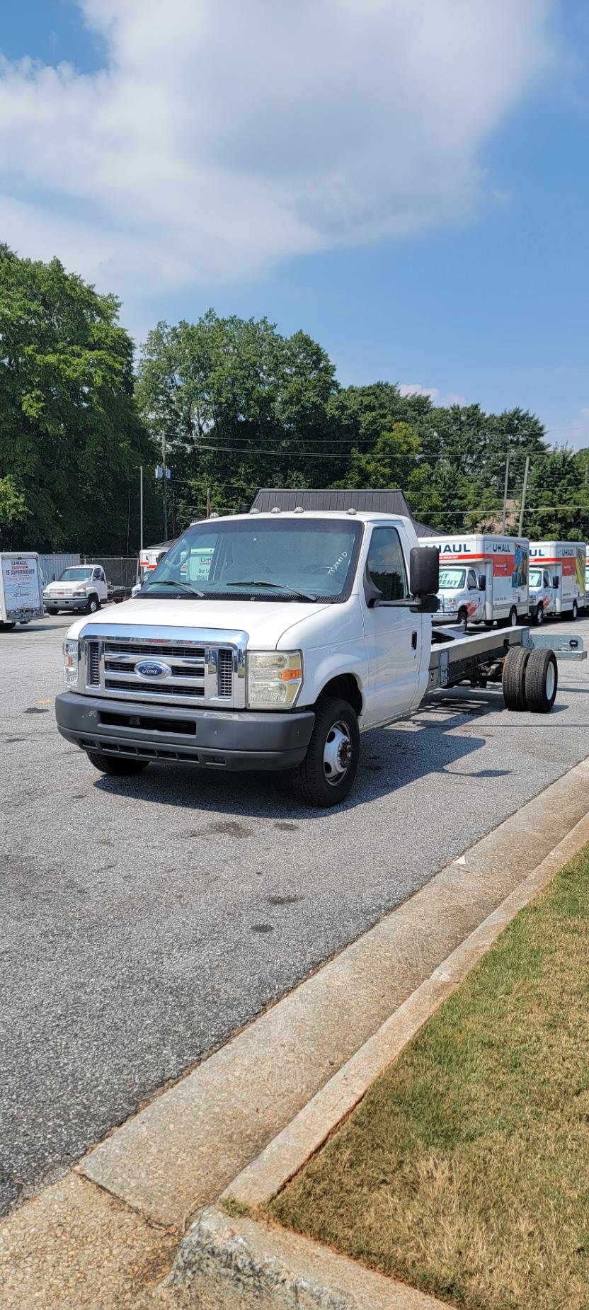 Used 2011 20 ' Cab and Chassis for sale