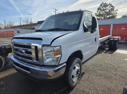 Used 2012 20 ' Cab and Chassis for sale