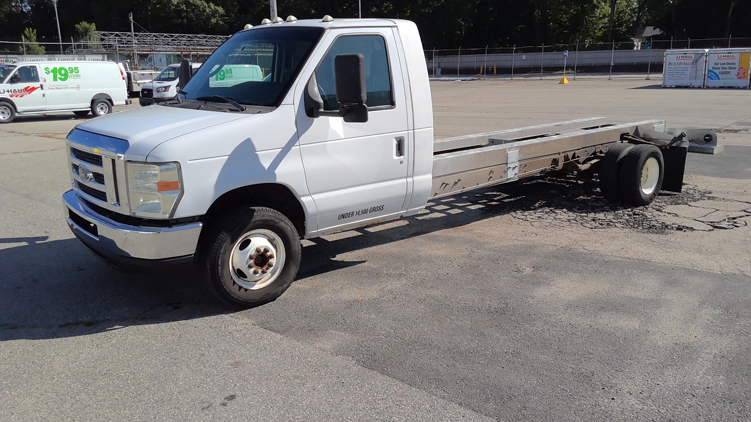 Used 2011 20 ' Cab and Chassis for sale